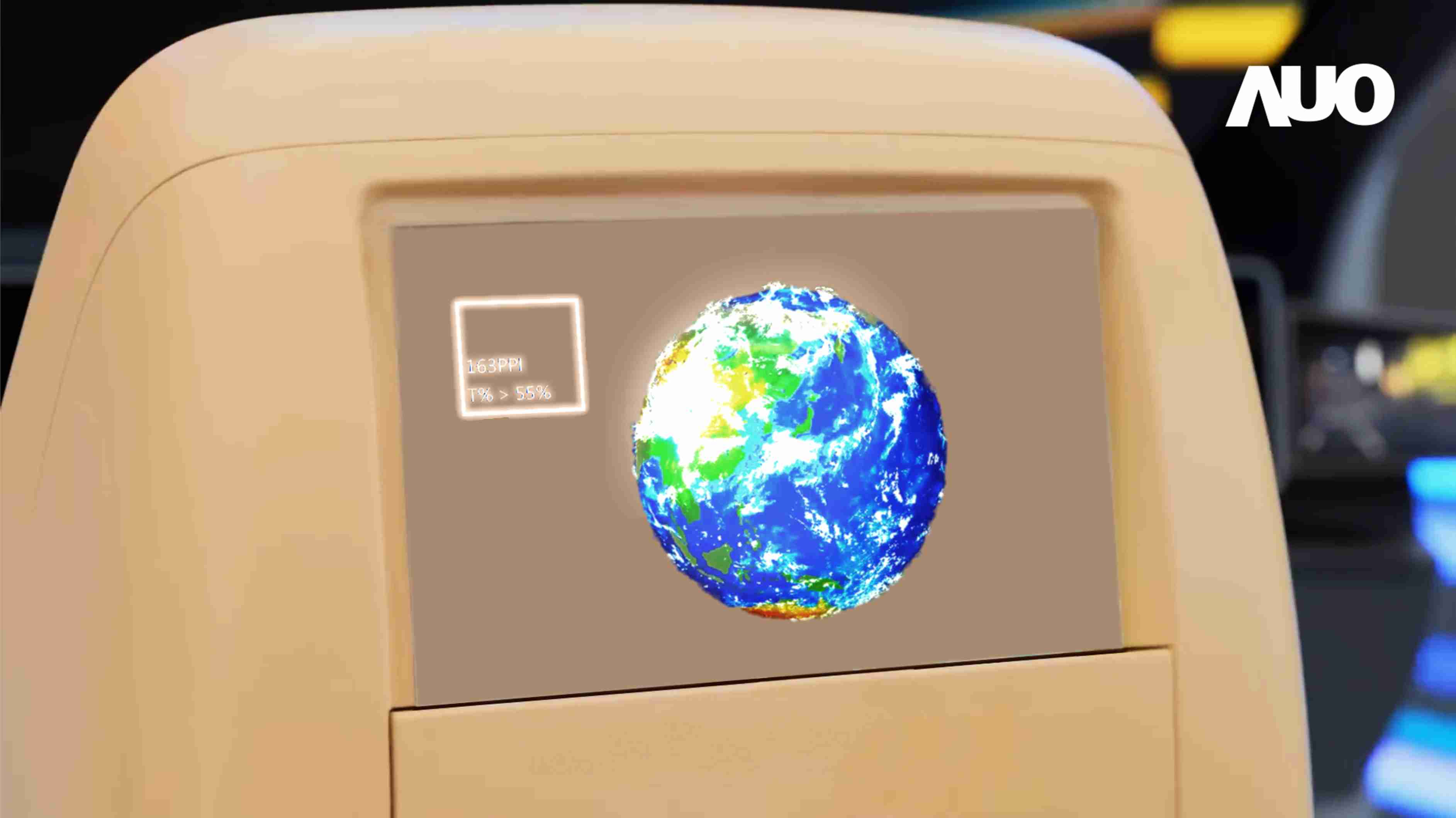 龙门国际突破设计与制程挑战，，，推出全球最高分辨率163ppi的13.5吋透明Micro LED面板，，并积极布局智能车市场，，，，以期拓展透明显示应用的可能性